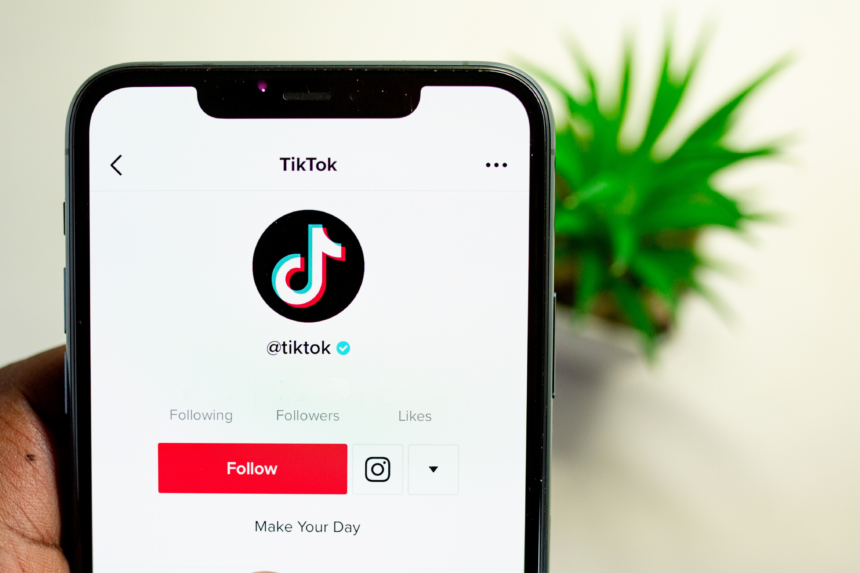 TikTok se convierte en la primera app social en llegar a 10 billones de dólares