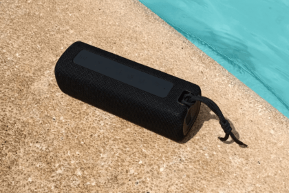 Los mejores altavoces con bluetooth para el verano